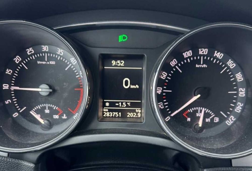 De vanzare SKODA SUPERB 2 - foarte intretinut