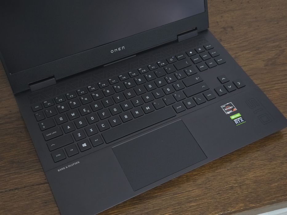 Laptop Gaming HP OMEN AMD Ryzen™ 7 4800H pana la 4.20 GHz, 15.6", Full HD, 144Hz, 32GB, 1TB SSD NVME, NVIDIA® GeForce RTX™ 2060 6GB,