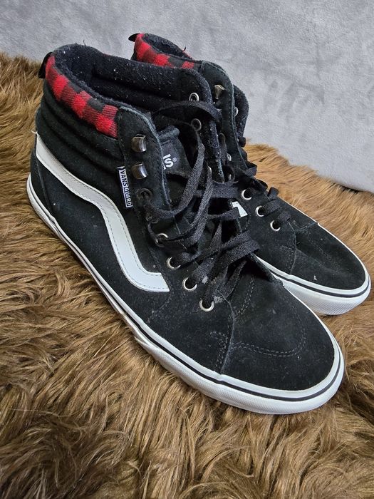 Vans Sk8-Hi MTE-1, model high-top.