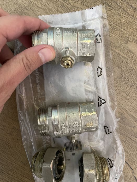 Robineti instalatie apa/calorifere