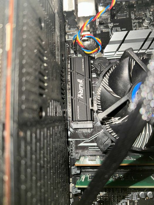 SSD Kingston Fury Renegade M.2-2280 PCIe 4.0 NVMe 2000GB, Heatsink