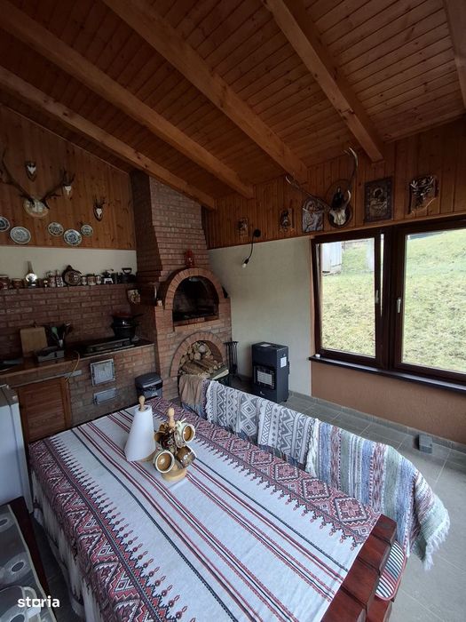 Casă Rustica într-o zonă superbă "Dambul Morii"