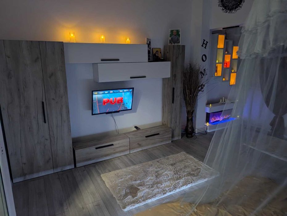 Ofer spre închiriere garsonieră situată în zona Petrosani