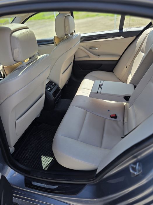 Vand sau schimb Bmw f10 model 2012, motor 3 litri 245 cp, cu o si
Accept variante cu seria 5 g30 ofer diferenta .
Mai multe detalii la telefon urcinet