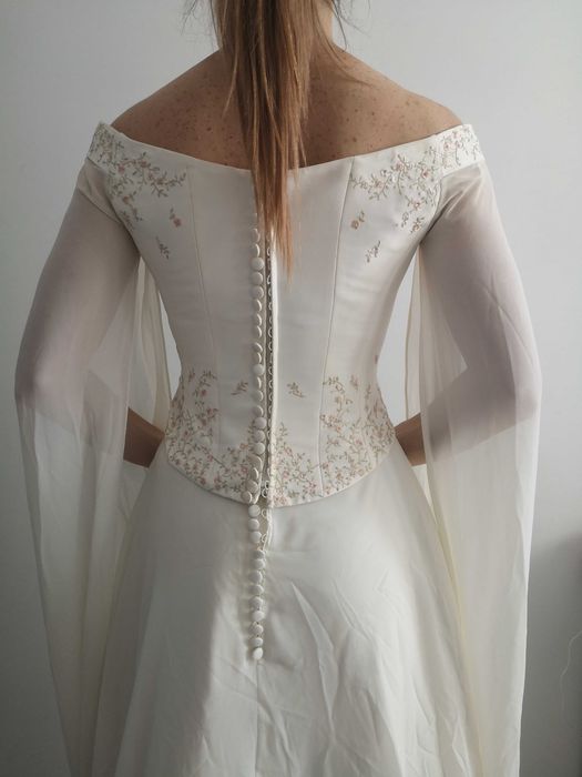 Испанска бутикова сватбена рокля