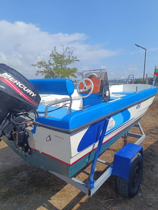 Продавам лодка YERLYURT-КОЛЕДНА  промоция