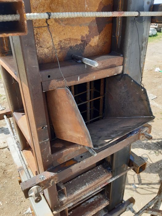 Метален кофраж за бетонни колони