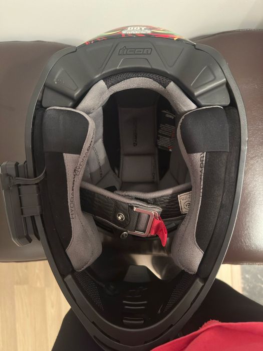 Icon мотошлем 58 см