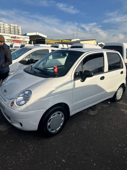 Matiz moshinasi sotiladi