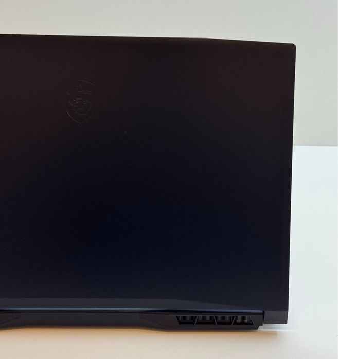 Msi SWORD 17 — i7 11800H / DDR4 16GB / RTX3050 4GB