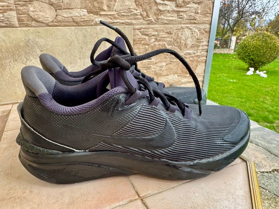Дамски маратонки Nike