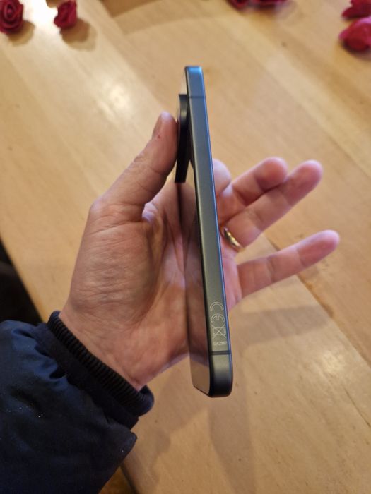 Google Pixel 10 Obsidian