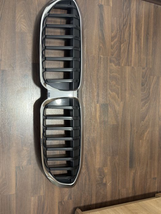 Grila Masca radiator originala BMW G20
