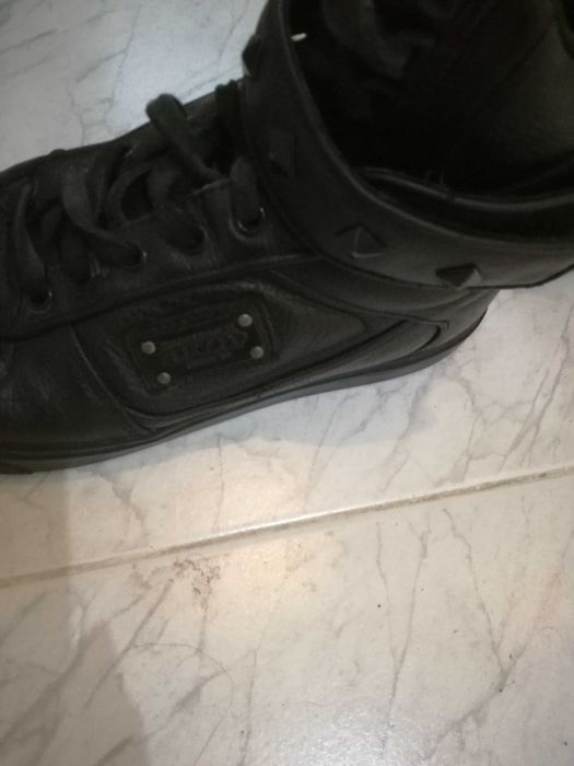 Дамски спортни боти