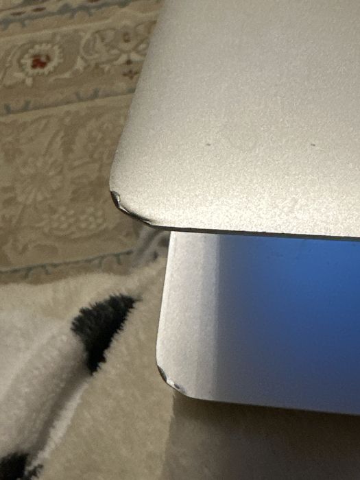 MacBook Air 13" (2012) — Батарея 360 циклов!