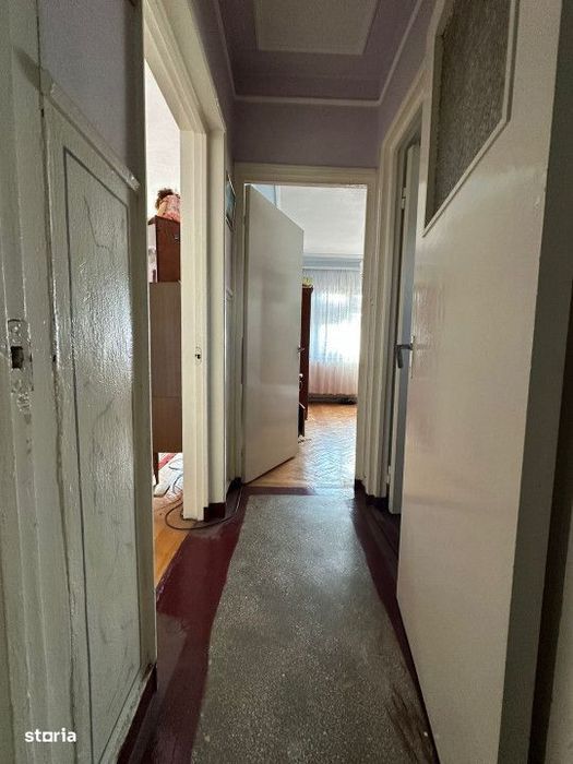 Apartament 3 camere confort 1, zona Obor, etaj 3.