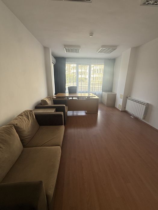 Дава се под наем Офис в Казанлък - 25 кв.м за 180 € - Снимка #1