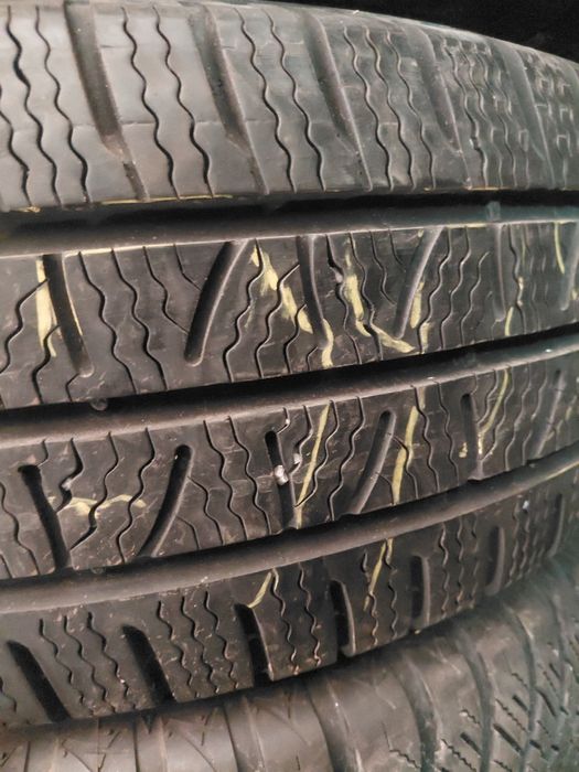 225/65/16C"pirelli, vredestein2бр.гуми