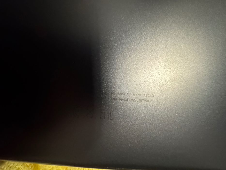 MacBook Air M4 13” – pentru piese / dezmembrări A3240