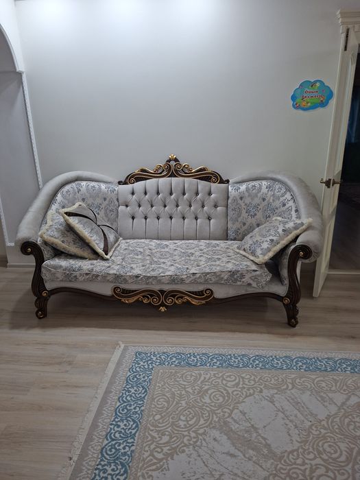 Диван  с 2 креслами