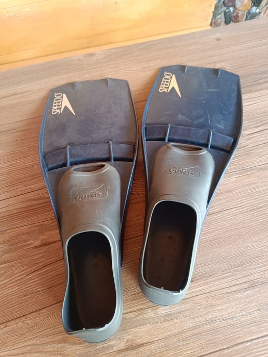 SPEEDO-плавници за плуване