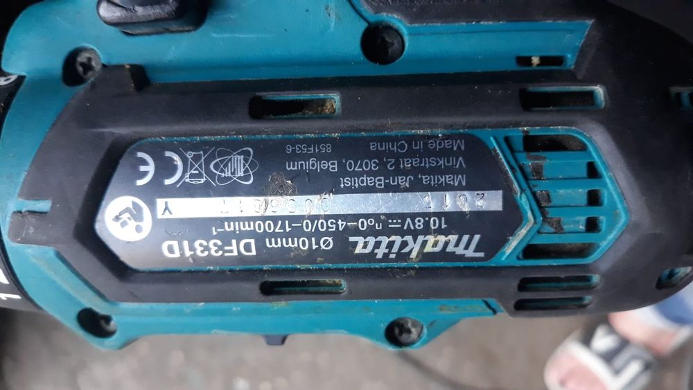 Makita  filetanta  ferastrau sabie 10,8 V