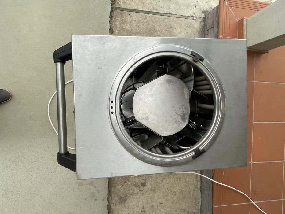 Distribuitorul de farfuri încălzit