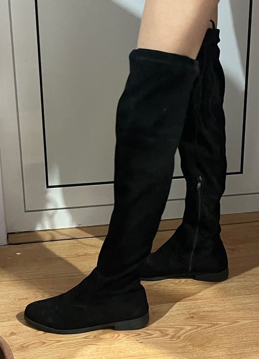 Дамски черни високи ботуши чизми