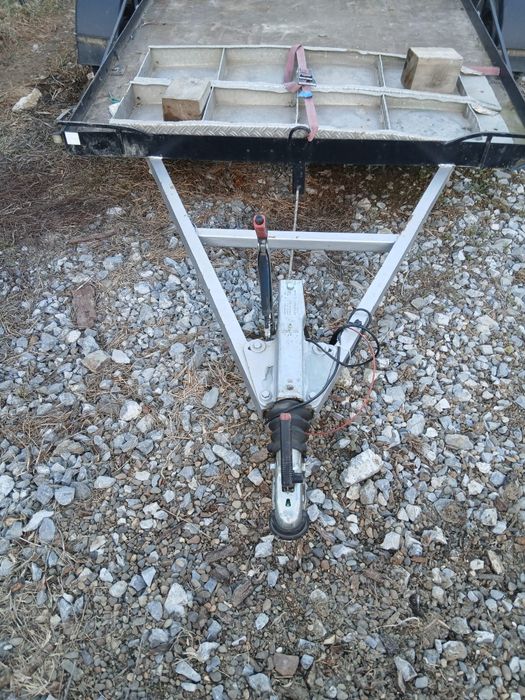 Vând Mini escavator și platforma