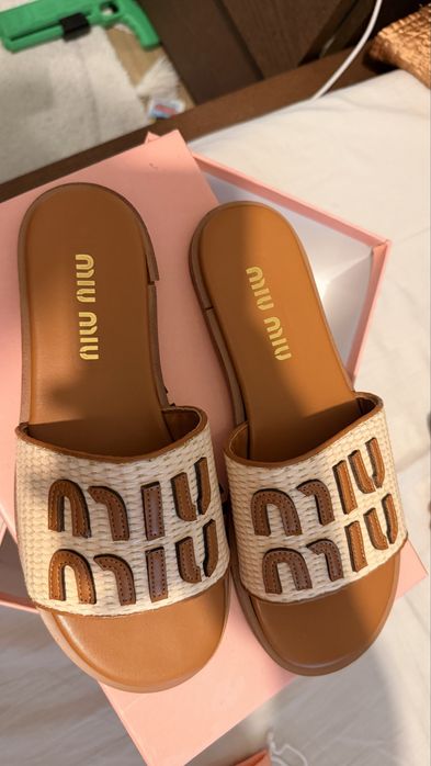 Papuci Miu miu super