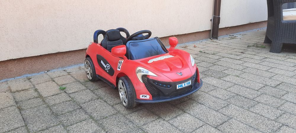 Masinuta electrica model sport pentru copil 3-9 ani