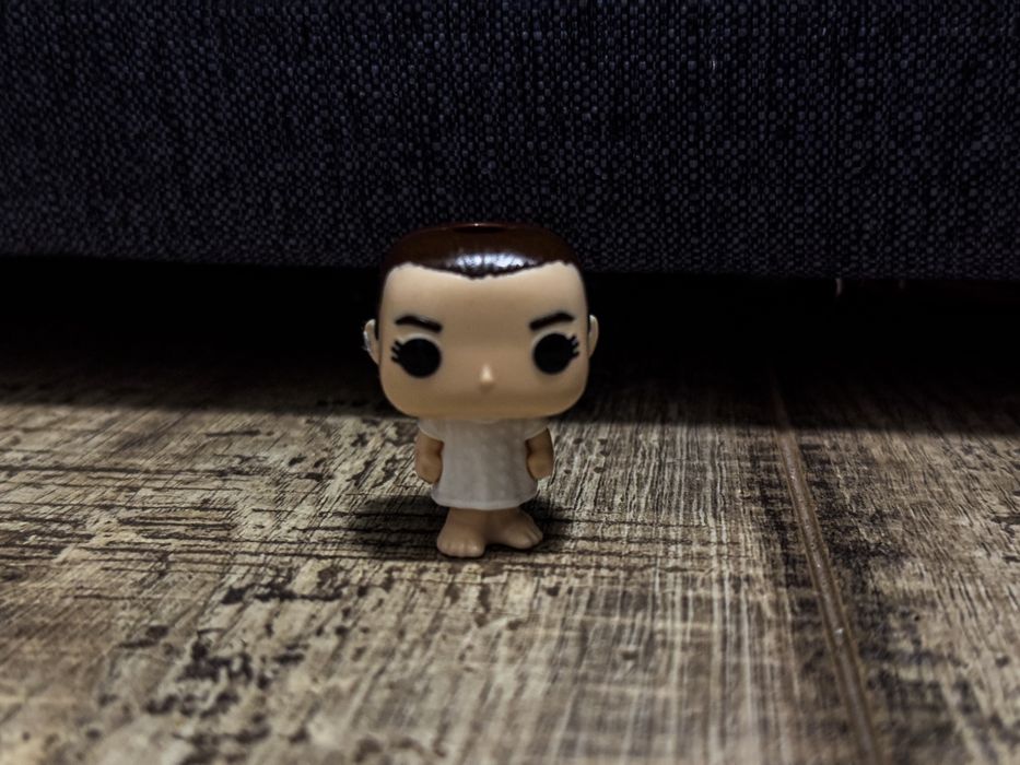 Figurine Kinder Joy Stranger Things