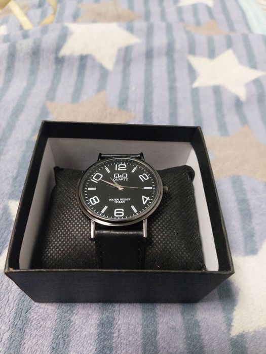 Продам новые часы