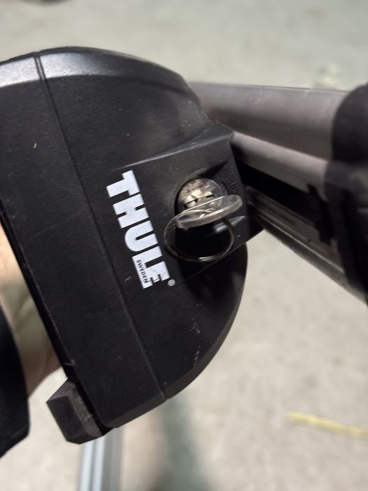 BMW X1 F48 греди за покрив Thule