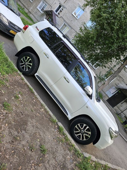Продам TOYOTA LC 200