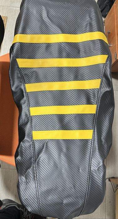 Калъф за седалка Suzuki LTZ