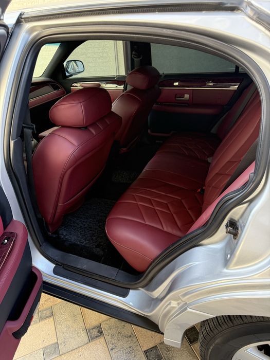 linkolin town car kulrang  4.6 л