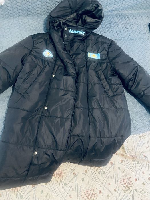 Зимний куртка сатылады