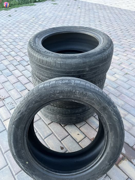 ПРОДАМ шины YOKOHAMA 215/55 R17
