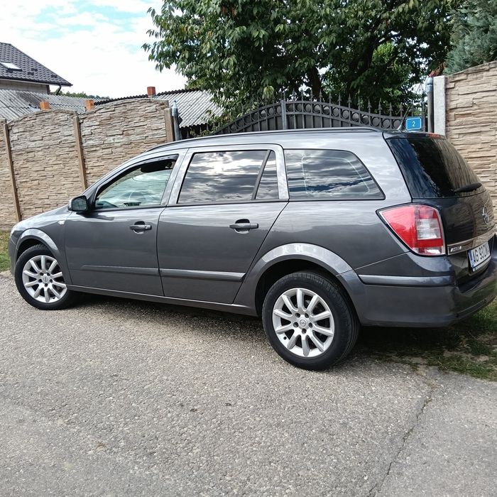 Vând Opel Astra H