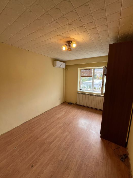 Garsonieră De Vânzare.