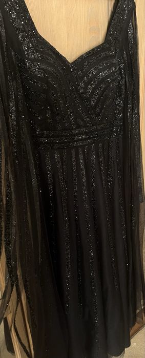 Rochie purtata la un singur eveniment!