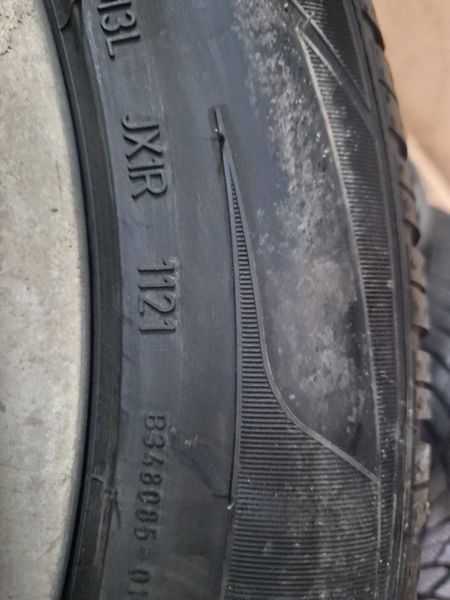 4 броя Dunlop R18 235/55/ 
зимни гуми 
DOT1121