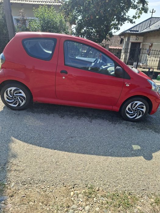 Vând Toyota Aygo – Consum foarte mic.