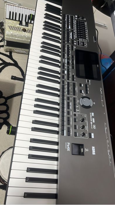 Orga korg pa4x 76 clape