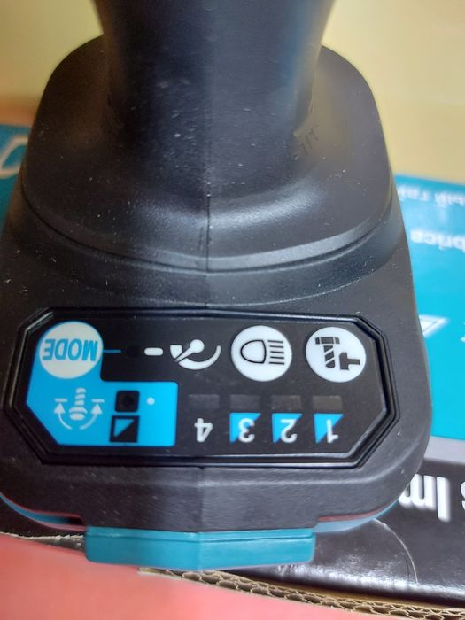Нов гайковерт MAKITA DTW700Z