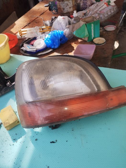 Ляв и десен фар за рено канго