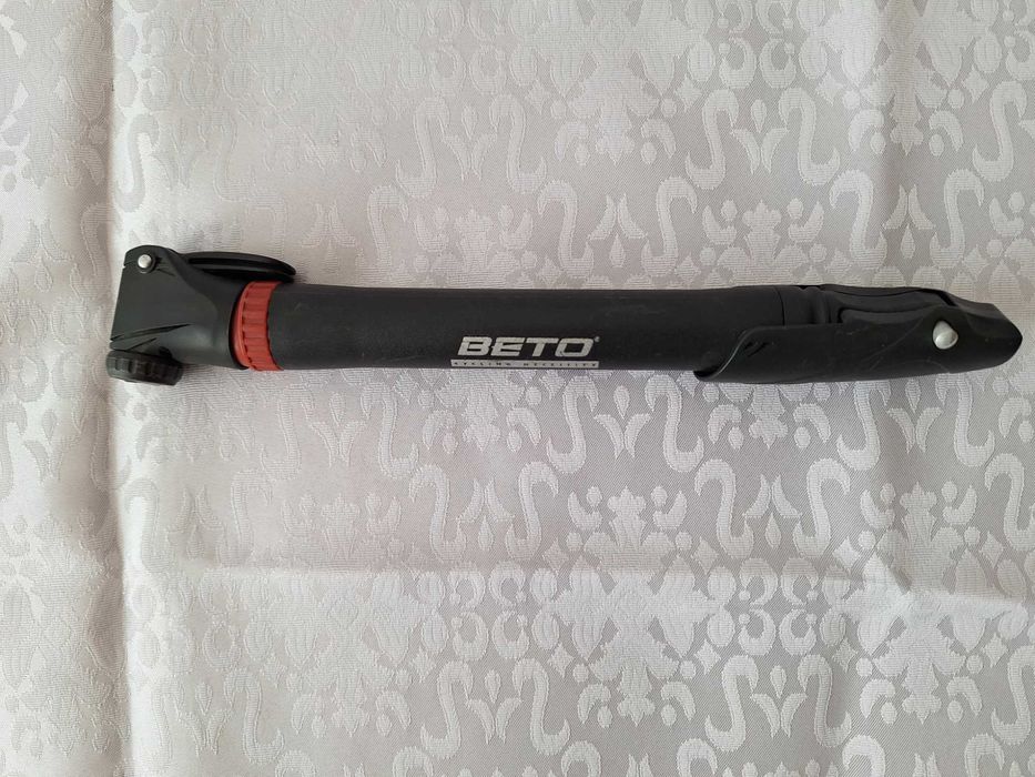 Pompa pentru bicicleta - folosita, stare buna