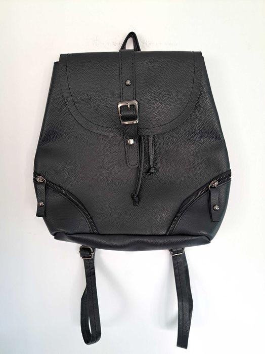 Малка черна раничка