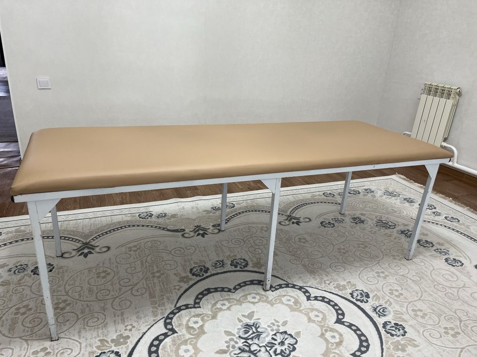 Продам массажную кушетку